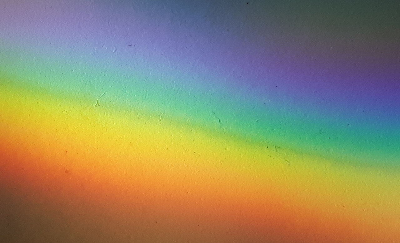 Rainbow colors (prismatic color) in my kitchen on February 14, 2021